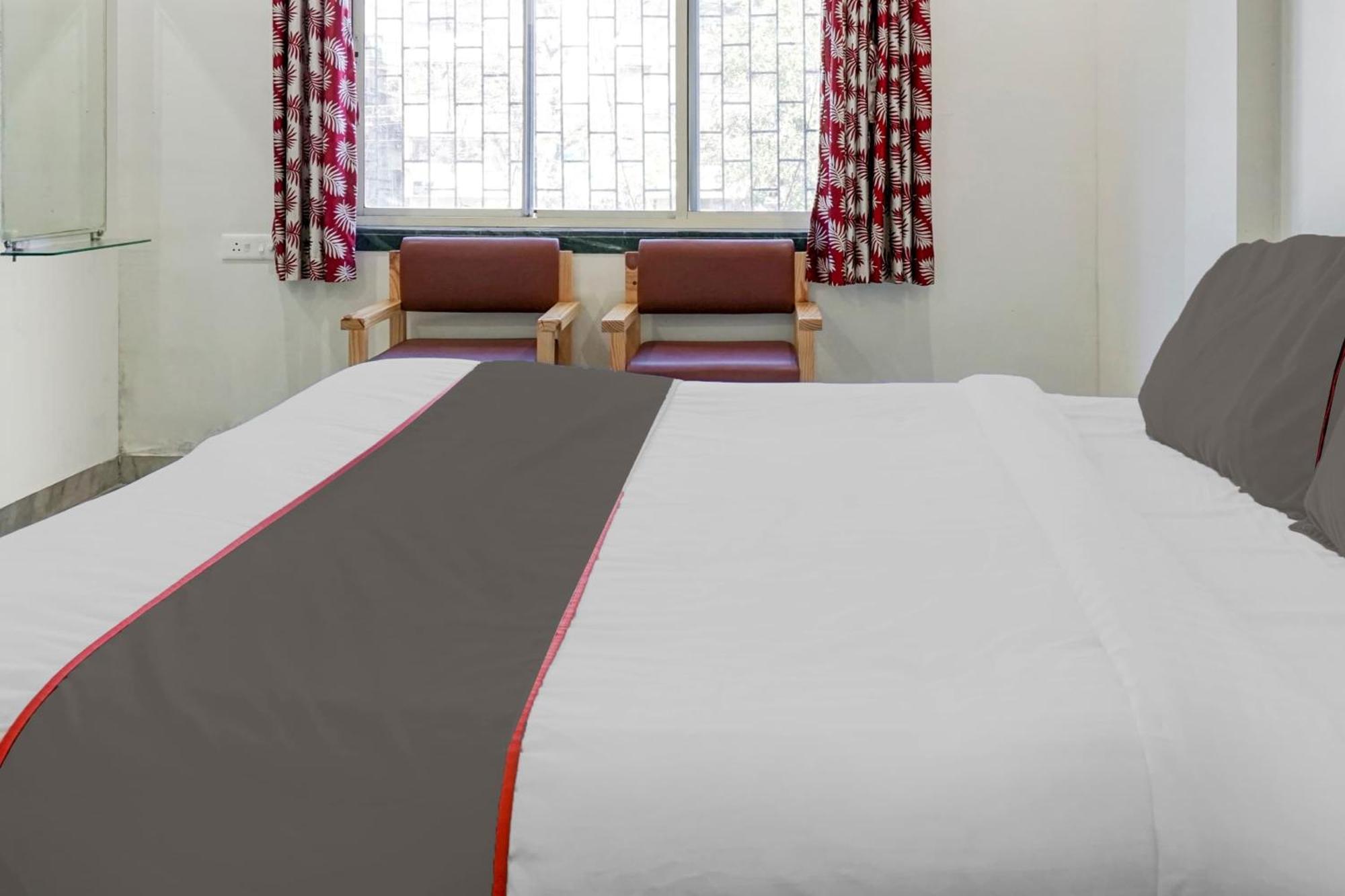 Collection O Shreya Hotel Talegaon Dabhade Ngoại thất bức ảnh