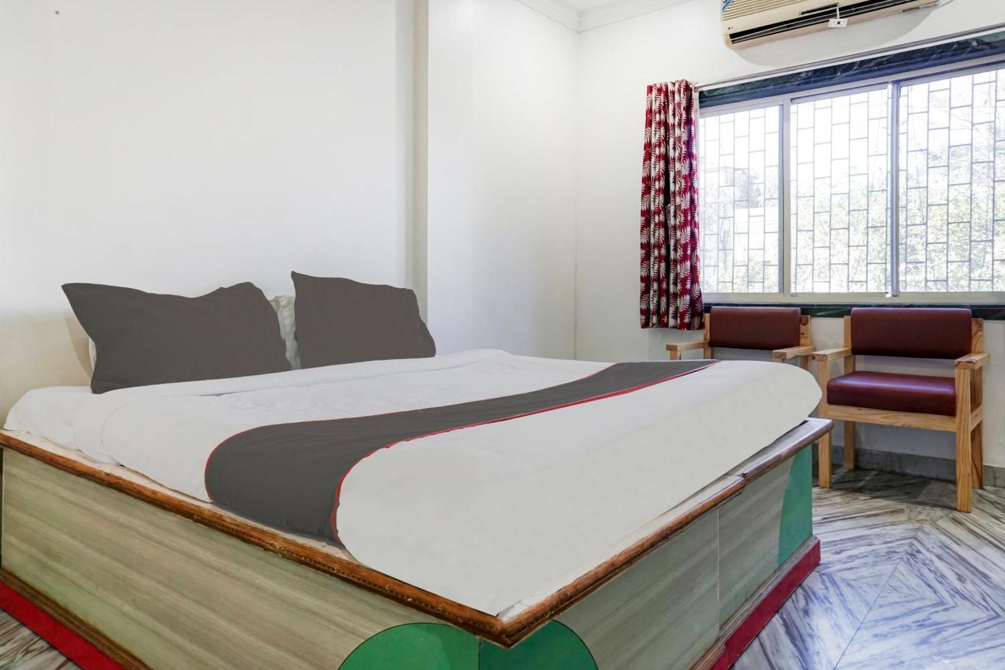 Collection O Shreya Hotel Talegaon Dabhade Ngoại thất bức ảnh