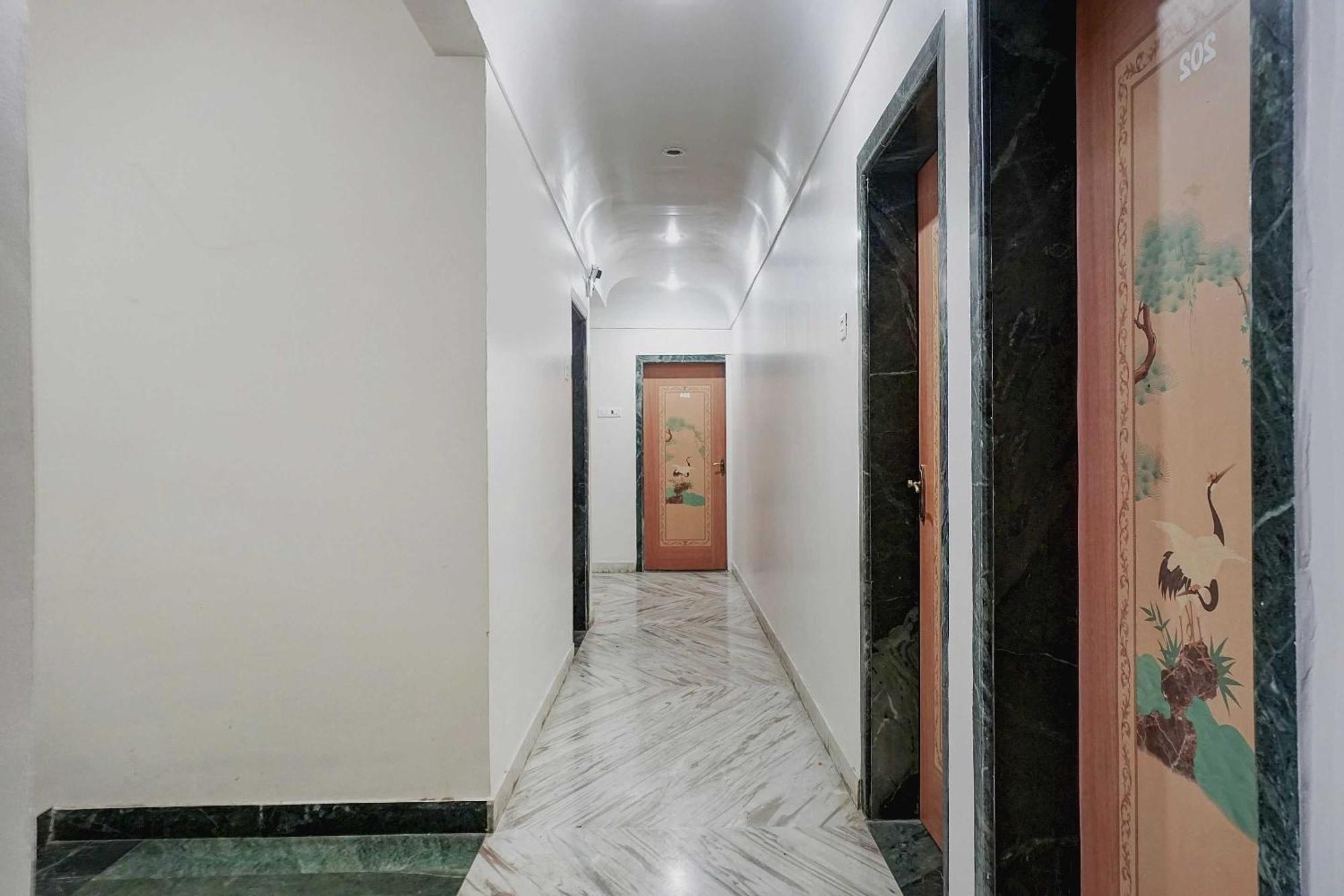 Collection O Shreya Hotel Talegaon Dabhade Ngoại thất bức ảnh