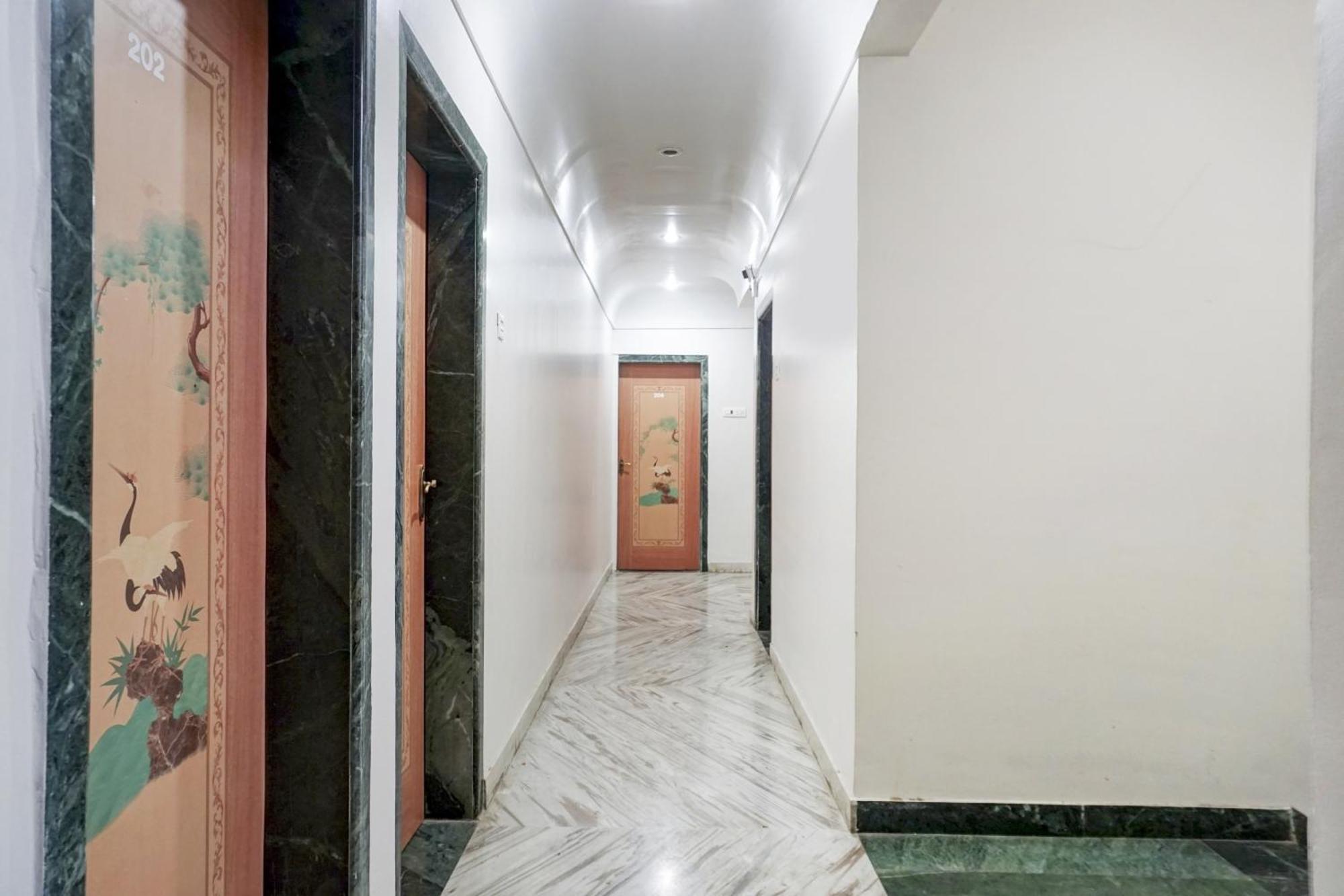 Collection O Shreya Hotel Talegaon Dabhade Ngoại thất bức ảnh