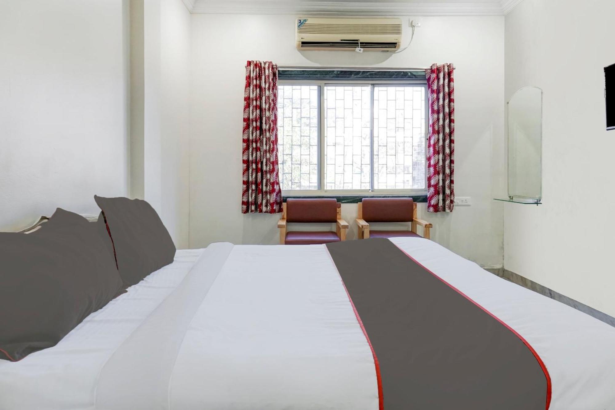 Collection O Shreya Hotel Talegaon Dabhade Ngoại thất bức ảnh