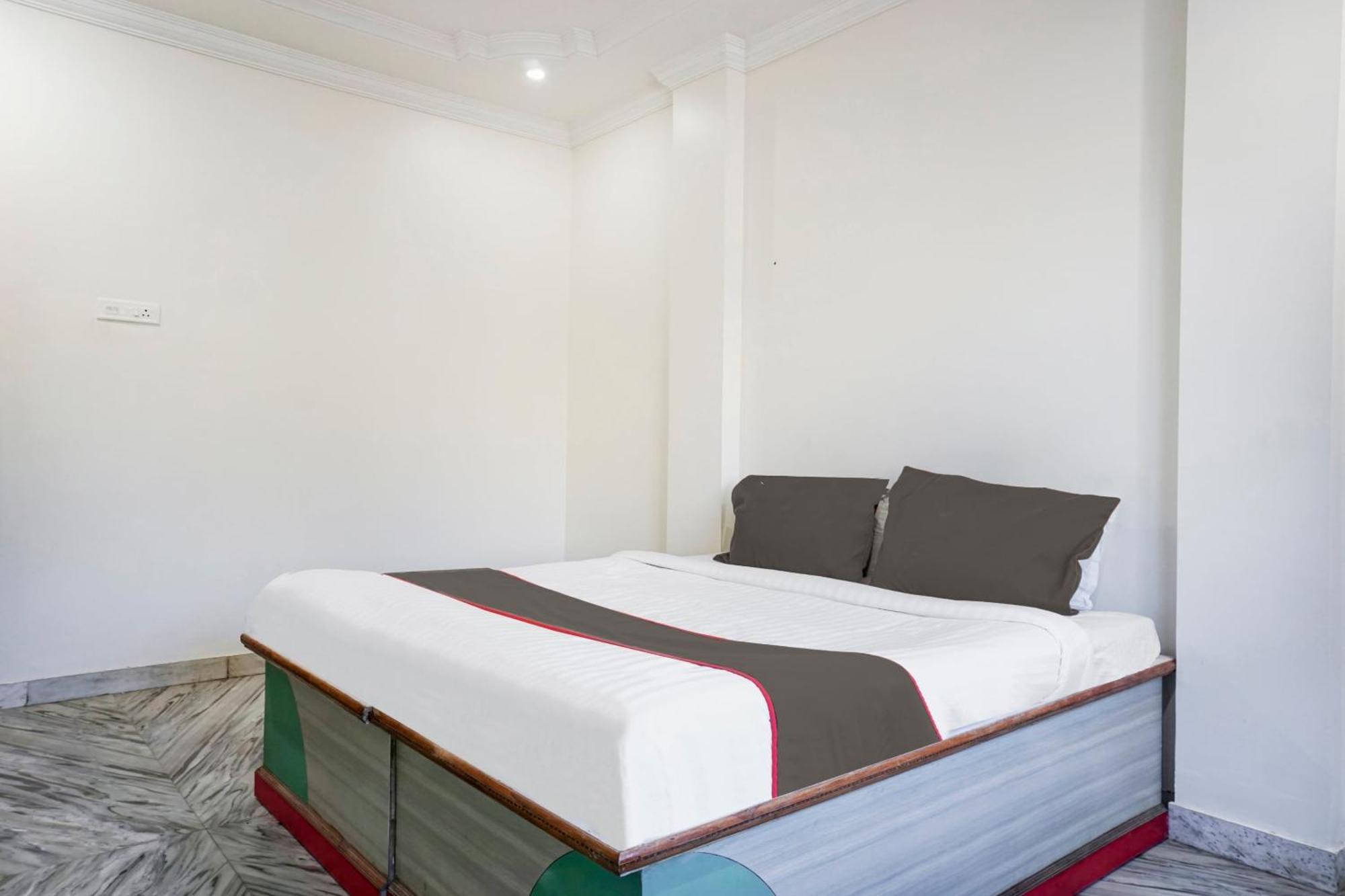 Collection O Shreya Hotel Talegaon Dabhade Ngoại thất bức ảnh