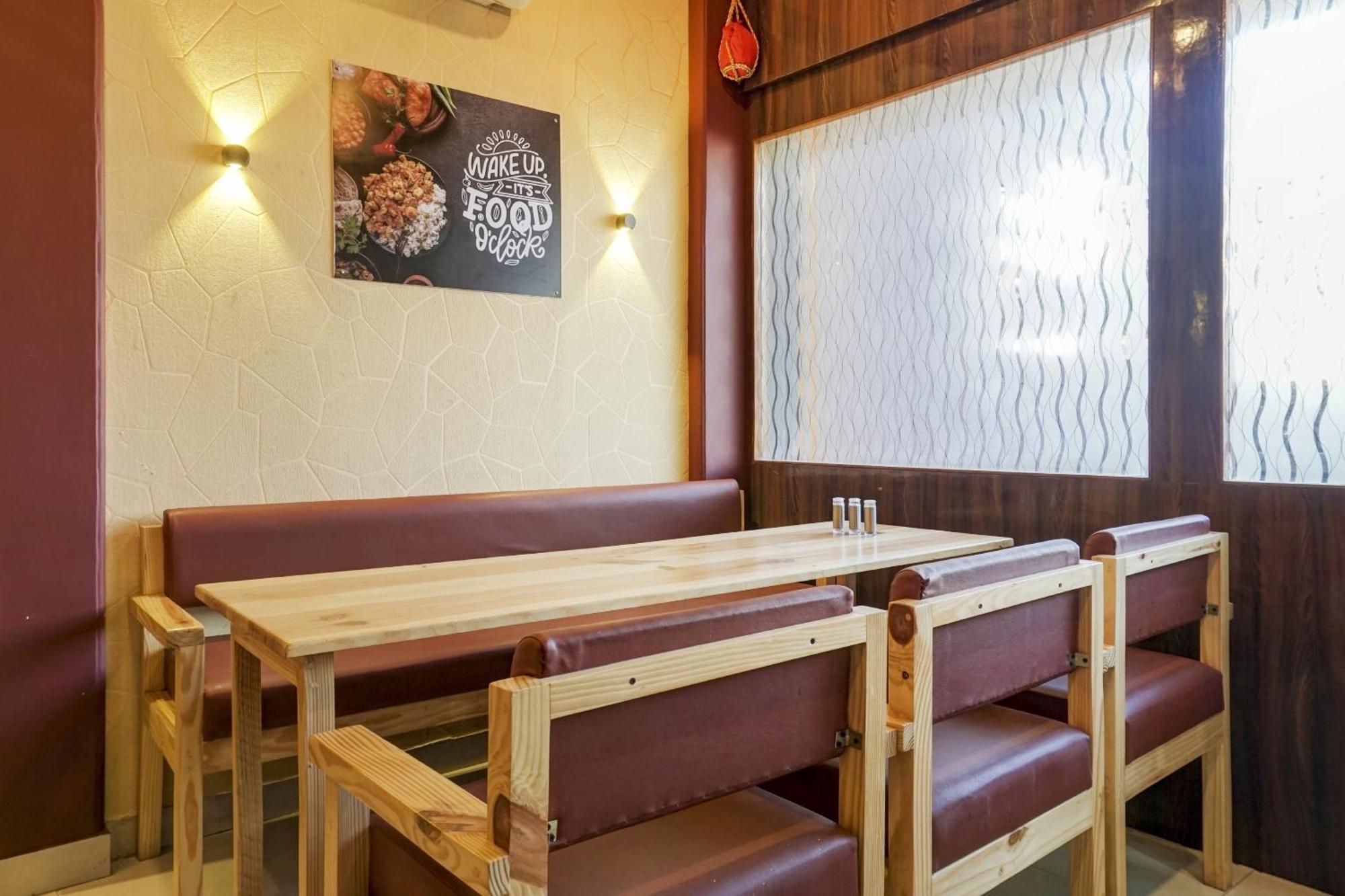 Collection O Shreya Hotel Talegaon Dabhade Ngoại thất bức ảnh